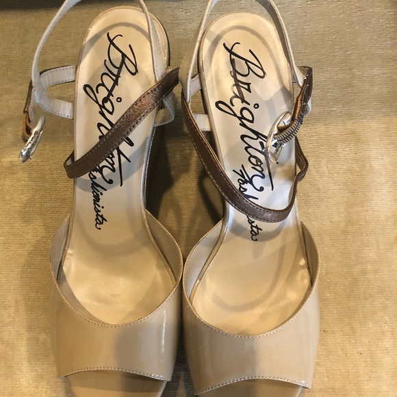 Sandals - Picture 2 of 7